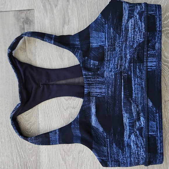 Lululemon Invigorate Bra Transition Multi Midnight Navy Blue Size 6 - Picture 3 of 7